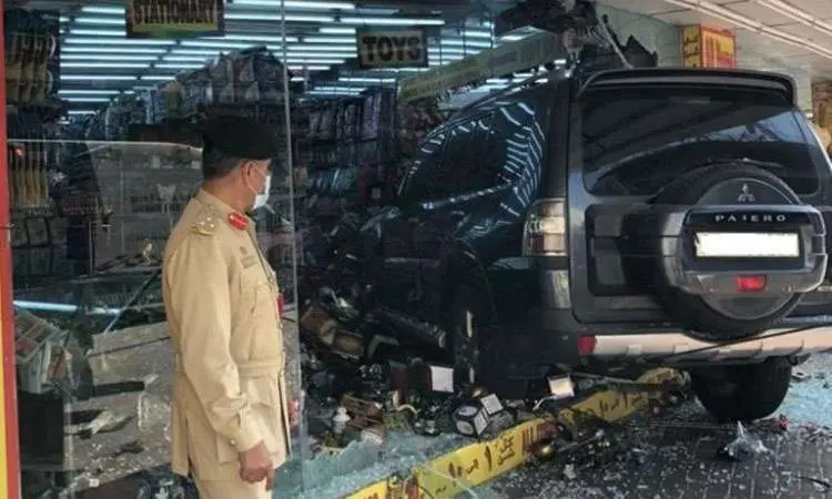 La Policía de Dubai difundió esta imagen del accidente.