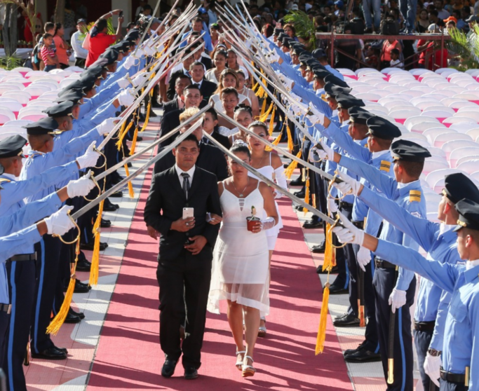 Un momento de la ceremonia. (César Pérez Twitter)