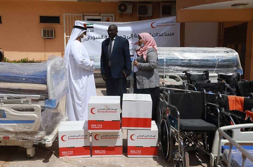 La Media Luna Roja ha enviado un nuevo cargamento de equipos médicos para Sudán. (WAM)
