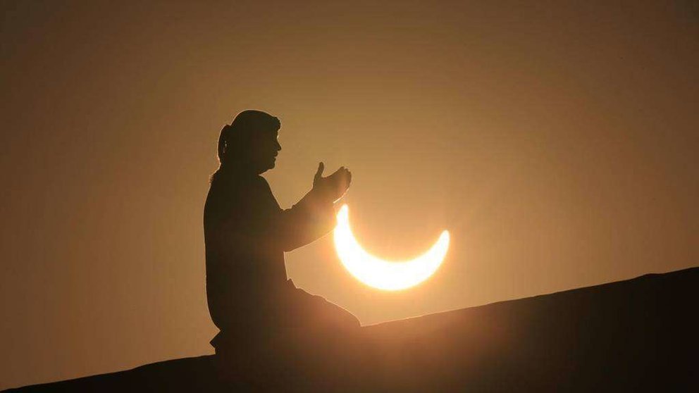 Eclipse solar en Emiratos Árabes(@binmejrensultan)
