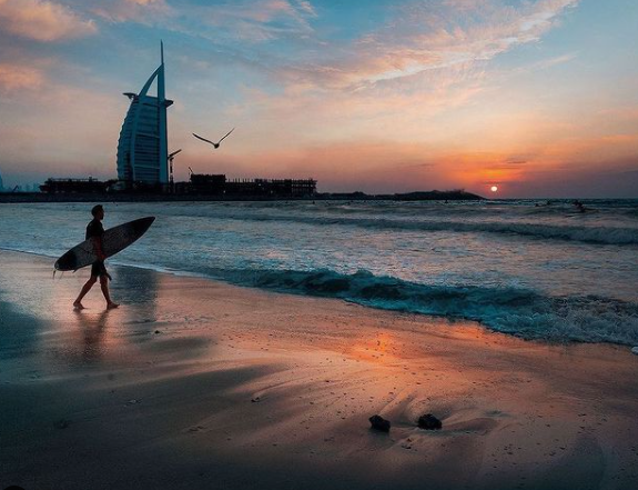 Una imagen del hotel Burj Al Arab en Dubai. (@mustafa_sheikh)