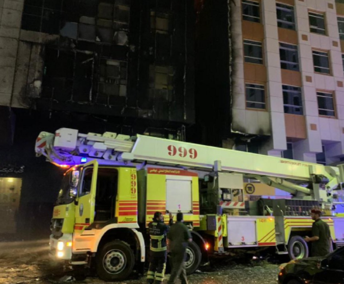 ´La Policía de Abu Dhabi difundió esta imagen del lugar del incendio.