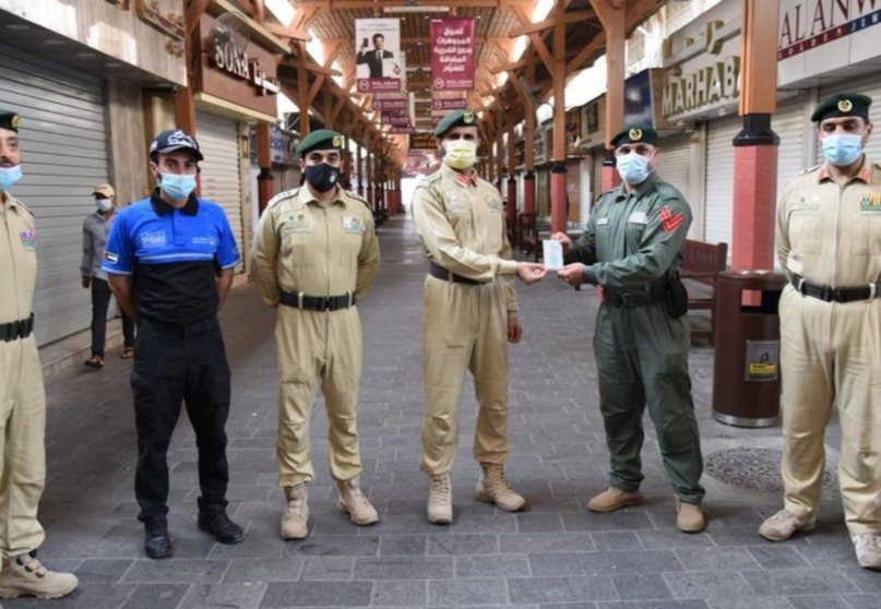 Representantes de la Policía de Dubai. (Twitter)