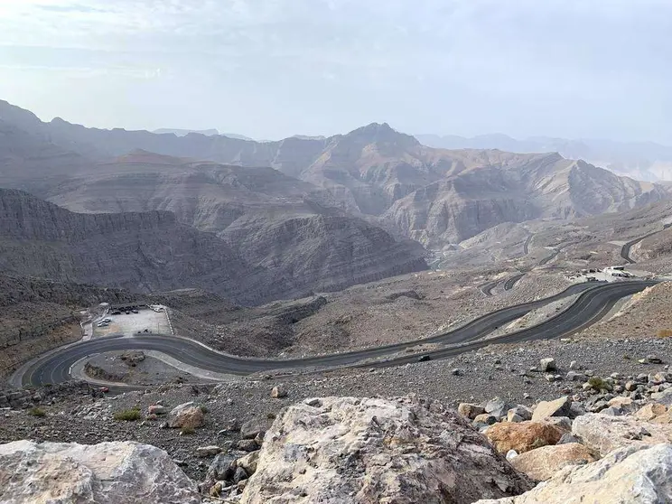Una imagen de la carretera que sube a Jebel Jais, el pico más alto de Emiratos Árabes en Ras Al Kahaimah. (EL CORREO)