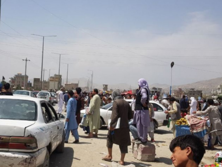 Alrededores del aeropuerto de Kabul. (Twitter)