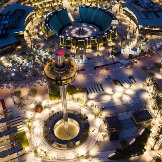 Una vista de las dos atracciones de la Expo Dubai 2020. (Twitter)