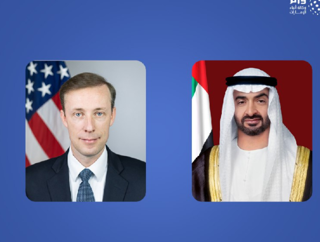 El consejero de Seguridad Nacional de EEUU, Jake Sullivan junto al príncipe heredero de Abu Dhabi. (WAM)
