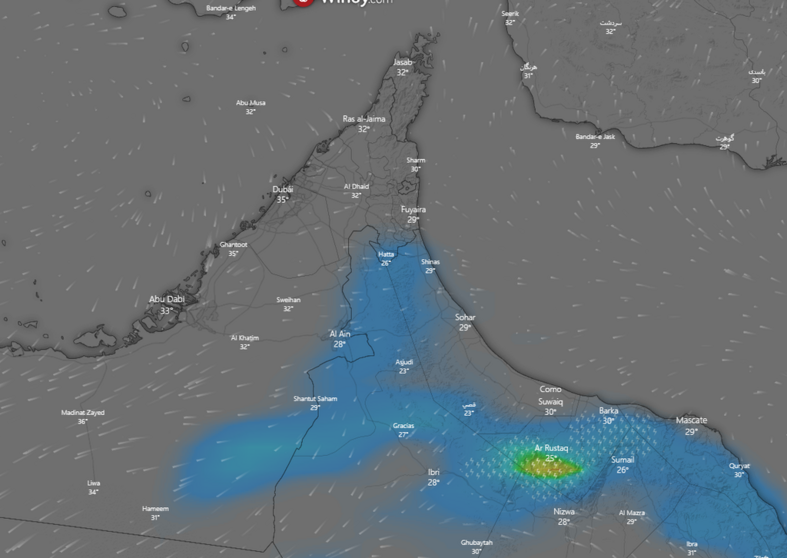 Zonas afectadas en EAU por la lluvia este lunes por la tarde. (windy.com)