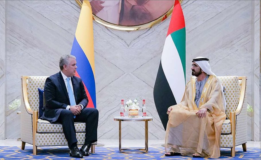 El ex presidente de Colombia con el gobernante de Dubai. (WAM)