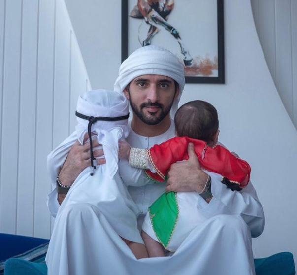 El jeque Hamdan con sus gemelos (Instagram)
