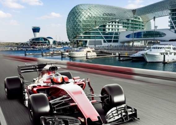 Centaurus Charter ofrece la opción de vivir el Gran Premio de Fórmula 1 con todo lujo.
