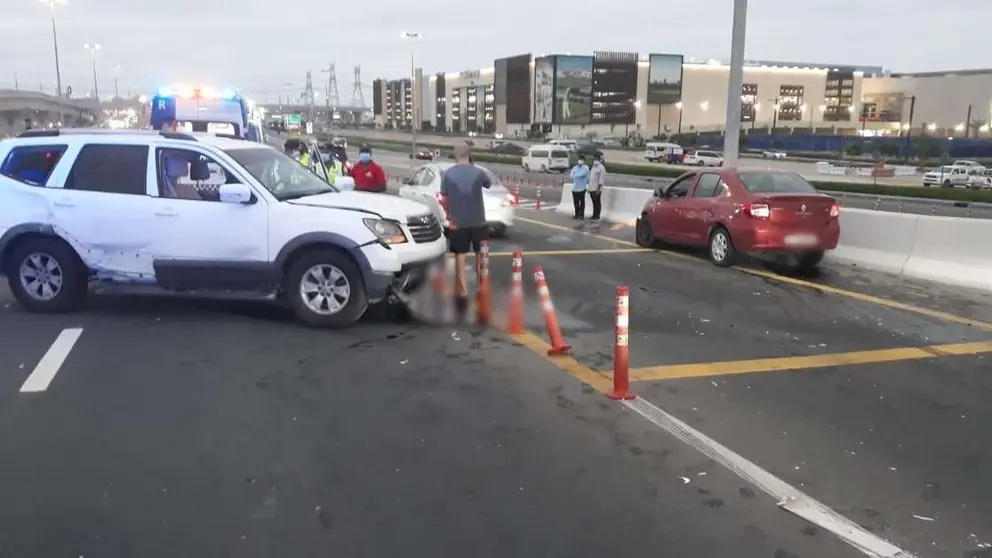 La Policía de Dubai difundió esta imagen del accidente de tráfico.