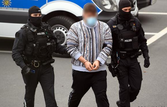 En noviembre de 2020, la policía arrestó a miembros del clan berlinés Remmo, en una redada. (Fuente externa)