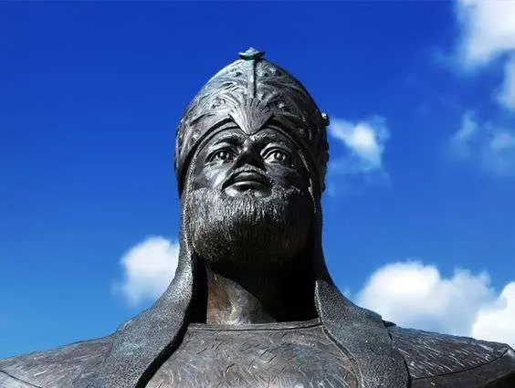 Monumento a Almanzor en Calatañazor, provincia de Soria. (Fuente externa)