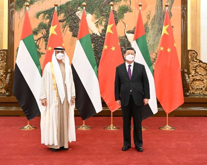 El presidente de Emiratos y el presidente chino. (WAM)
