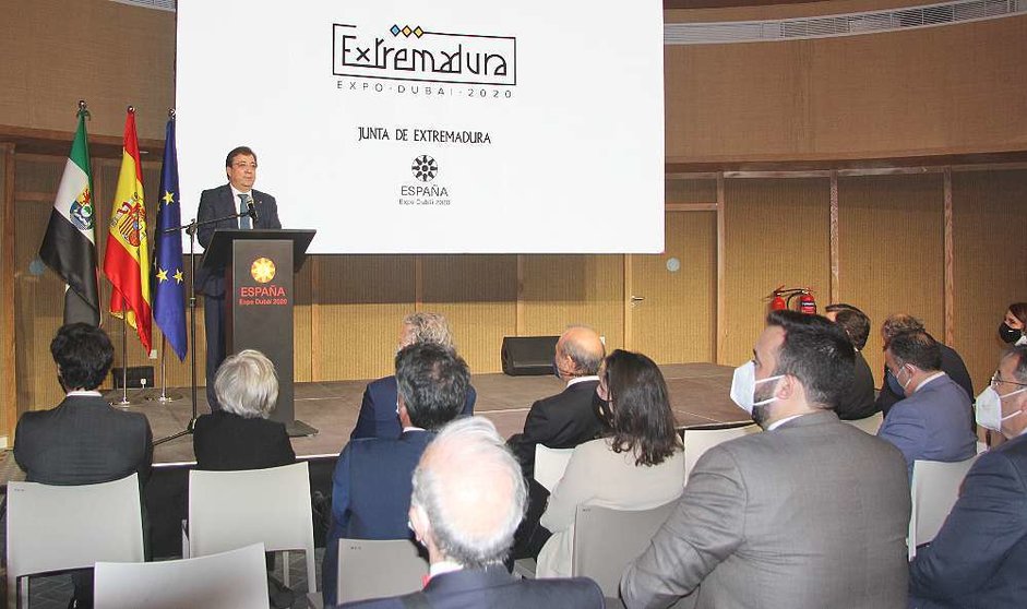 Guillermo Fernández Vara, presidente de Extremadura, durante su intervención en el Pabellón de España de Expo 2020 Dubai. (Expo Spain 2020)