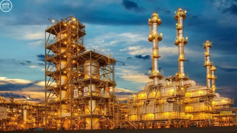 Una refinería en Arabia Saudita. (Twitter)