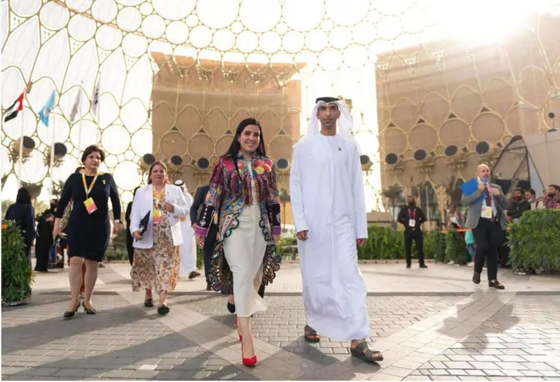 El ministro de Comercio de Emiratos junto a la representante de Guatemala. (Expo Dubai)