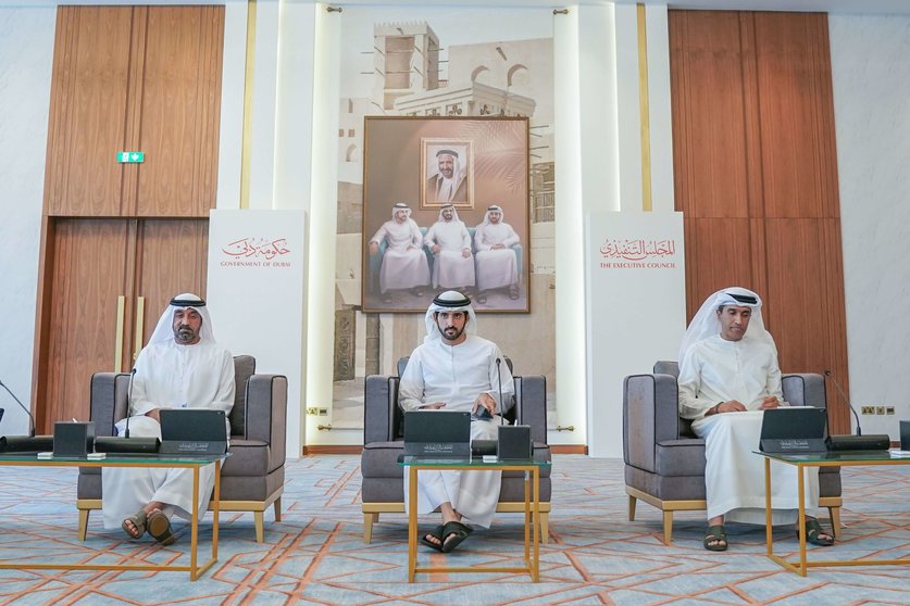 En el centro de la imagen, el jeque Hamdan durante el anuncio del fondo para empresas. (Dubai Media Office)