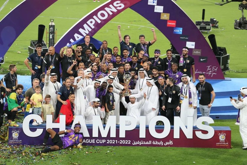 Inmensa alegría en el Al Ain tras proclamarse campeón de Liga en Emiratos Árabes. (WAM)