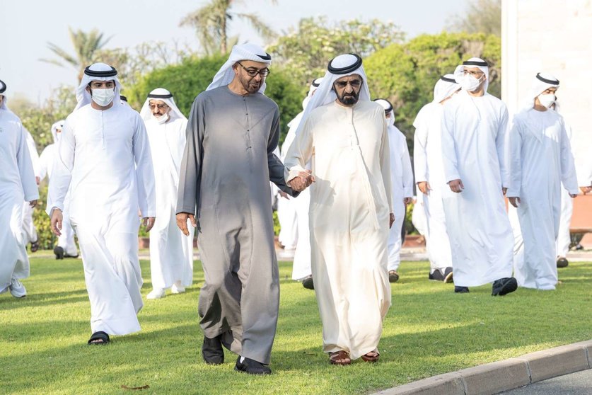 El presidente de EAU y el gobernante de Dubai en el palacio Zabeel. (WAM)