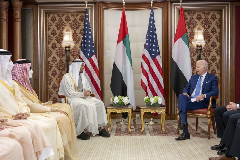 Los presidentes de Emiratos Árabes y de Estados Unidos este sábado en Jeddah. (WAM)