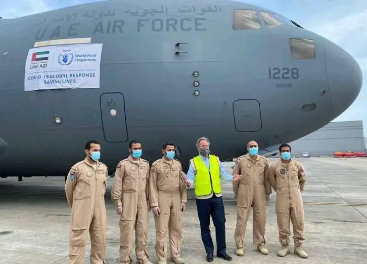 Avión humanitario emiratí C-17 en Ghana. (Fuente externa)