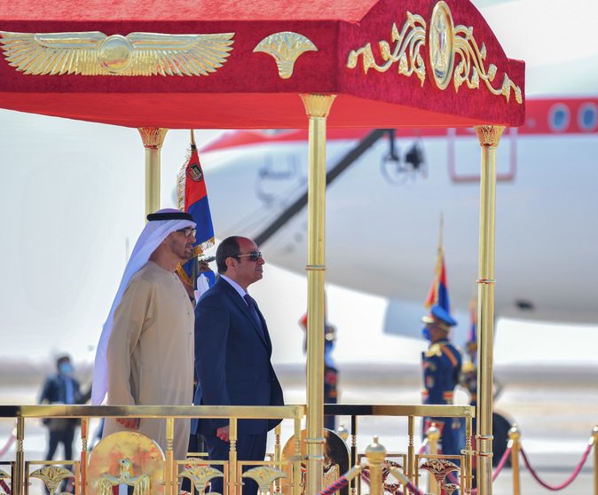 El presidente de Emiratos  a su llegada a Al Alamein en Egipto. (WAM)