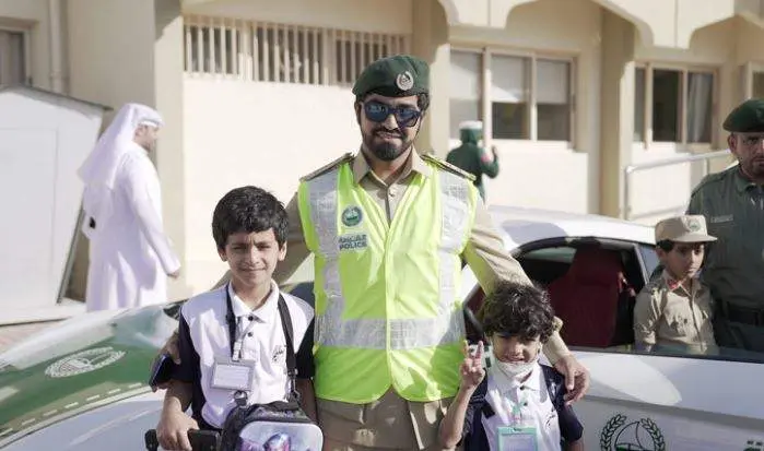 Alumnos en Dubai tras la vuelta al cole. (Policía de Dubai)