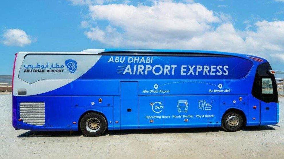 El bus de Dubai al aeropuerto de Abu Dhabi. (Redes sociales)