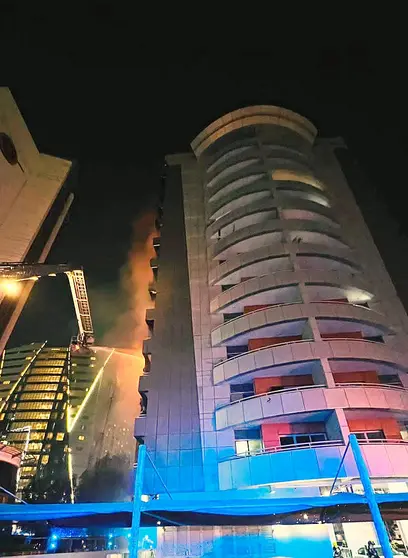 El Incendio en Al Barsha. (Dubai Media Office)