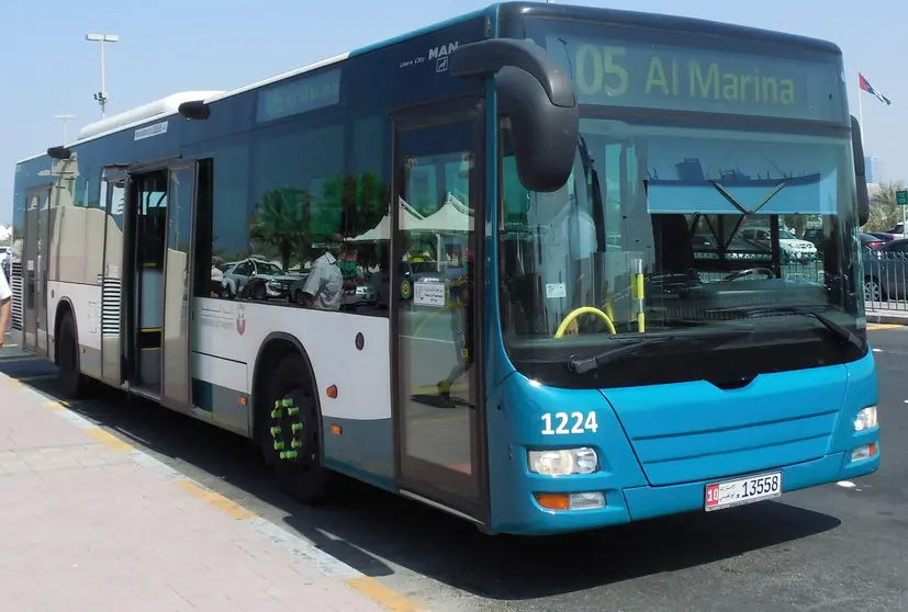 Autobús en Abu Dhabi.