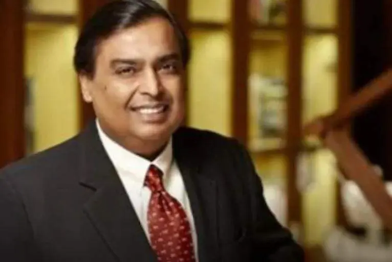 El millonario indio Mukesh Ambani en una imagen de Twitter.