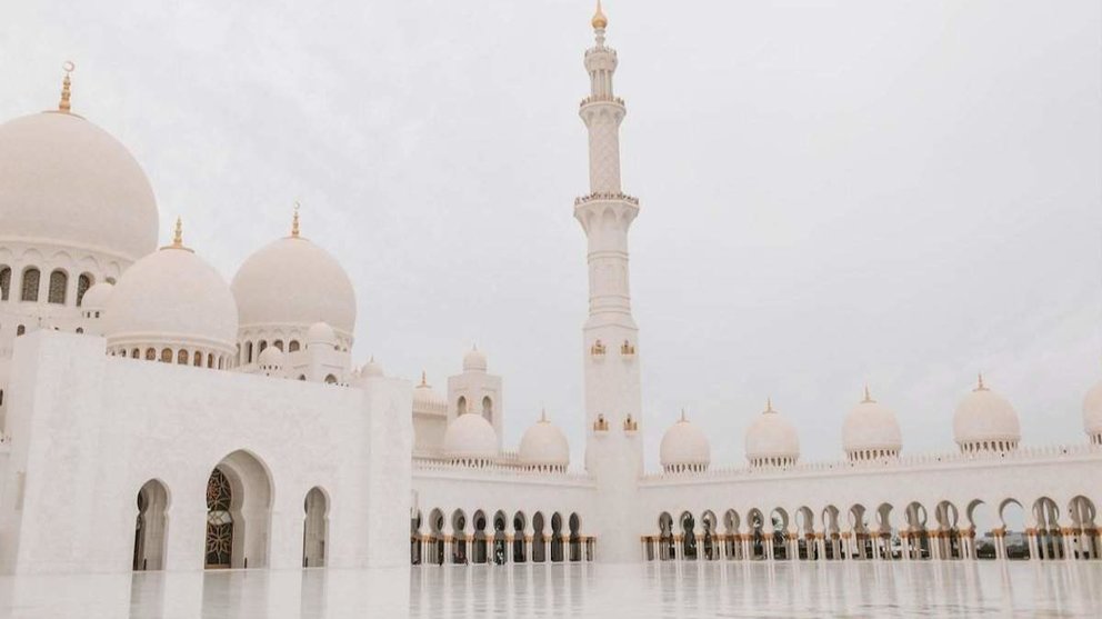 Mezquita Sheikh Zayed en Abu Dhabi: qué es y cómo visitarla. Foto: pexels.