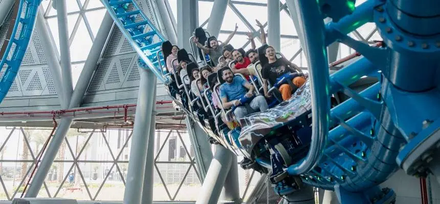 Una imagen de la montaña rusa en Dubai Hills Mall. (Emaar)