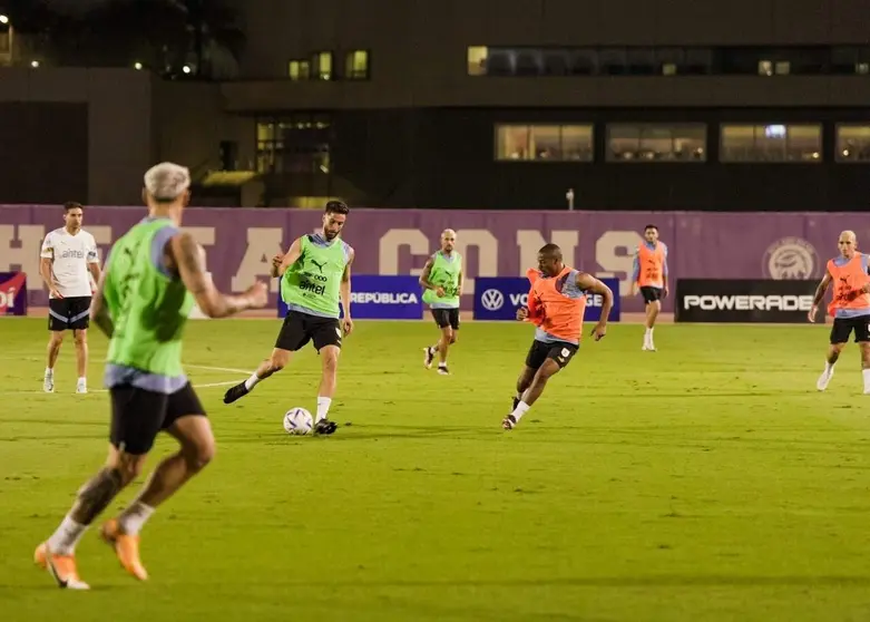 La Selección de Fútbol de Uruguay en Abu Dhabi. (WAM)