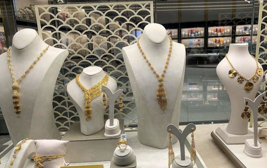 Una imagen de joyas de oro en una tienda en Dubai. (EL CORREO)