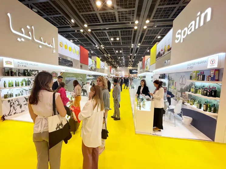 Perspectiva del Pabellón de España en Gulfood 2023 dedicado al aceite de oliva. (EL CORREO)