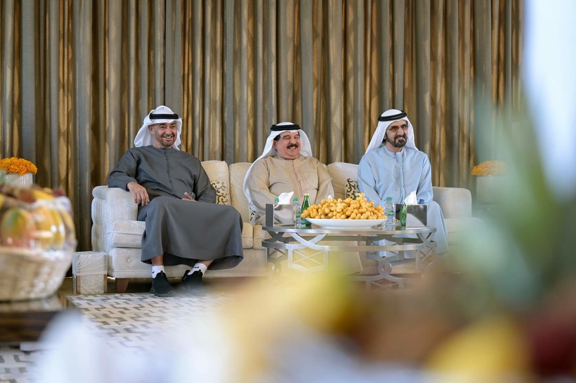 Los líderes de EAU y el rey de Bahréin este domingo en Dubai. (WAM)