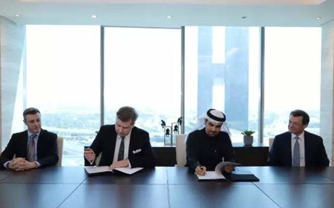 Un momento de la firma de BizAway con Dubai. (BizAway)