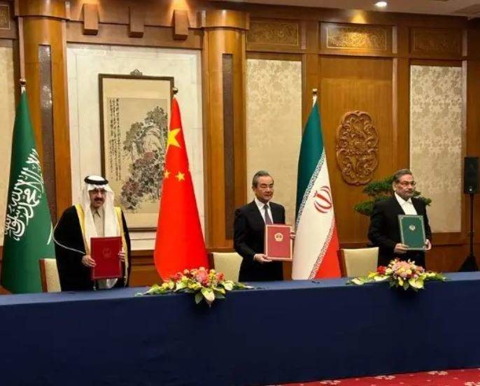 Un momento del acuerdo alcanzado en China entre Arabia  Saudita e Irán. (Al Arabiya)
