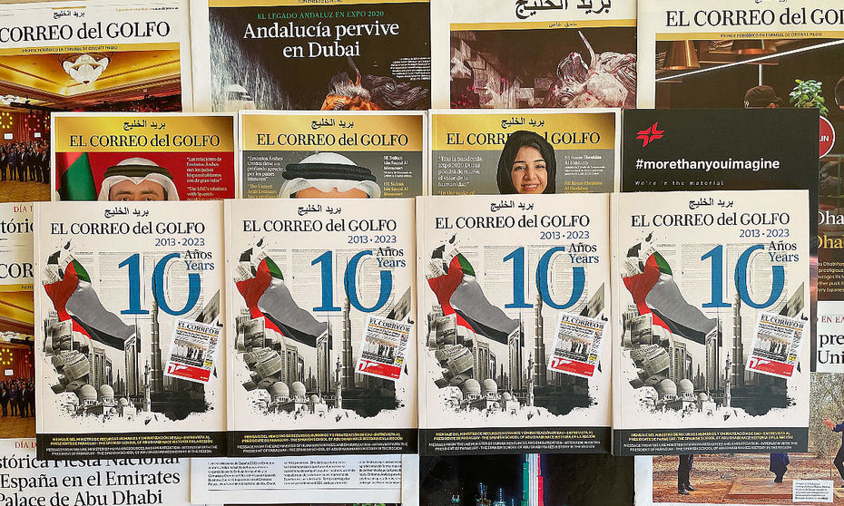 Ejemplares del especial impreso X Aniversario de EL CORREO DEL GOLFO junto a otras publicaciones lanzadas en la última década por el periódico. (EL CORREO)