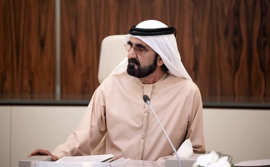 El gobernante de Dubai en la reunión del Gabinete de este martes. (Twitter)