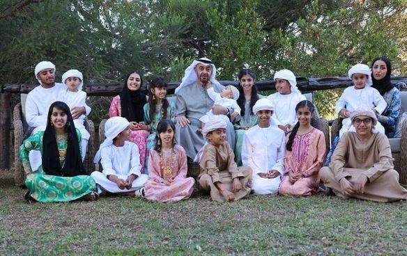 La imagen de la familia real de Abu Dhabi. (Instagram)