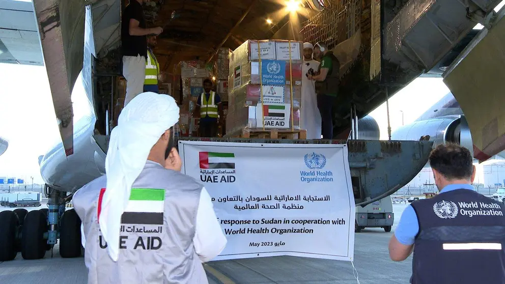 Una imagen de carga humanitaria de Emiratos entregada en Sudán. (Twitter)