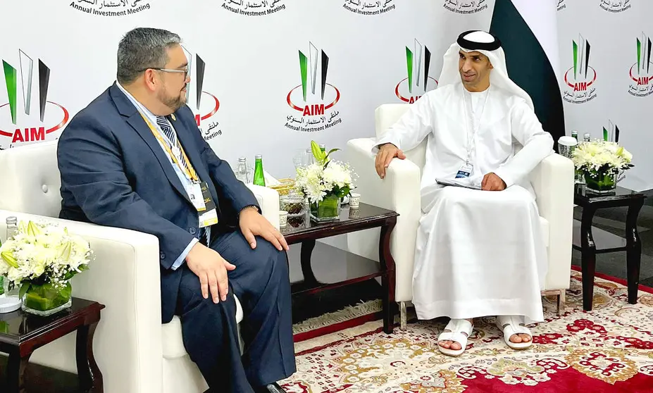 Encuentro del ministro de Energia y Minas de Guatemala, Alberto Pimentel Mata, con el ministro de Estado de Comercio Exterior de Emiratos Árabes Unidos, Thani bin Ahmed Al Zeyoudi. (@EmbaGuateEAU)