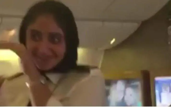 La princesa de Dubai durante su primer vuelo con Emirates de piloto. (Instagram)