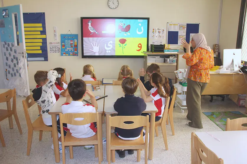 Alumnos de The Spanish School of Abu Dhabi durante una clase. (EL CORREO)