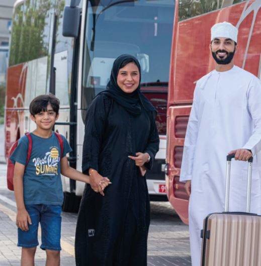 Autobuses de Omán a Abu Dhabi. (Twitter)