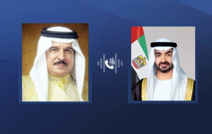A la izquierda, el rey de Bahréin y el presidente de Emiratos. (WAM)